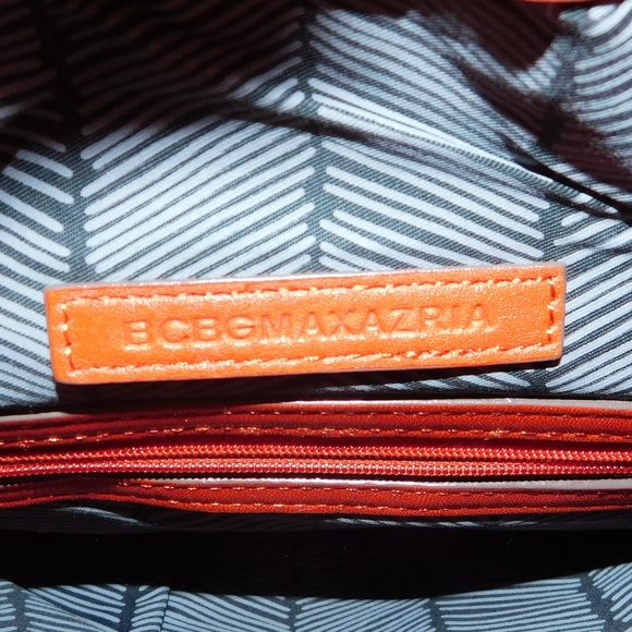 BCBGMAXAZRIA Coral Clutch Coral Clutch - Picture 4 of 8